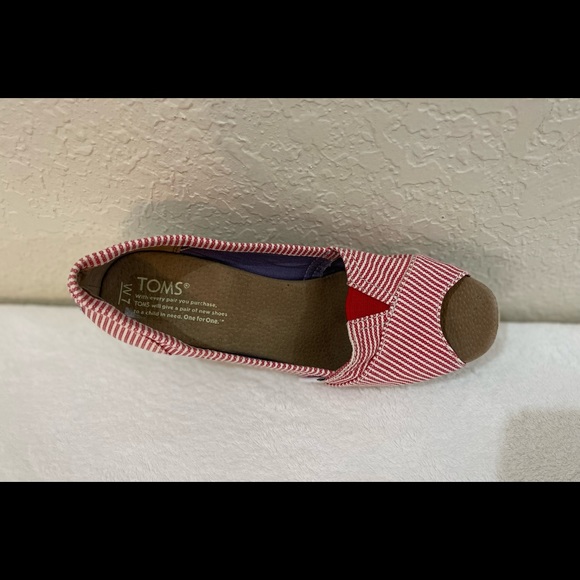 TOMS Calypso Canvas Espadrille Wedge Heel Red White Stripe Peep Toe EUC SIZE 7 - Picture 8 of 8